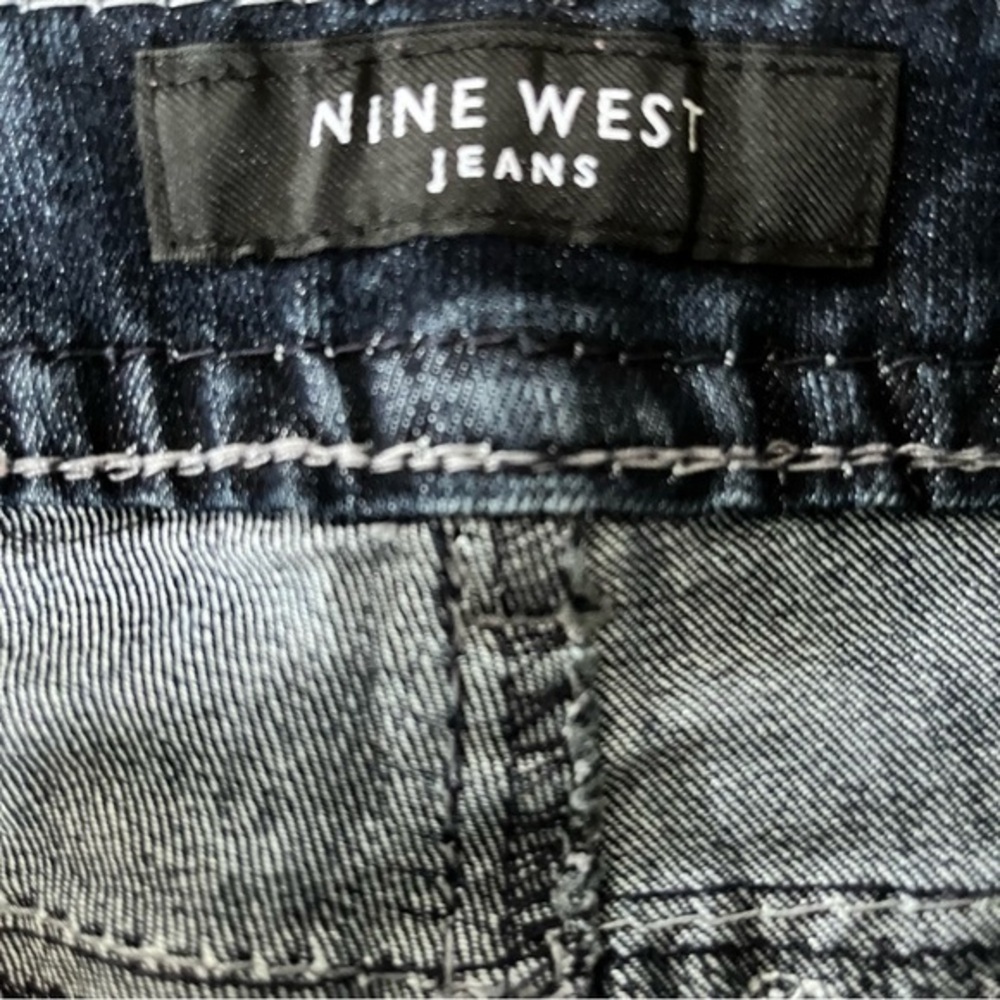Nine West Jeans Waist 34” Inseam 31”Stretch Bootcut Bling On Pockets Blue - Picture 5 of 8